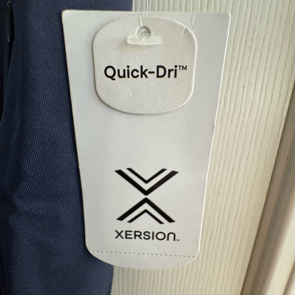 Xersion Dark Blue High-Rise Capri Leggings - Picture 4 of 8